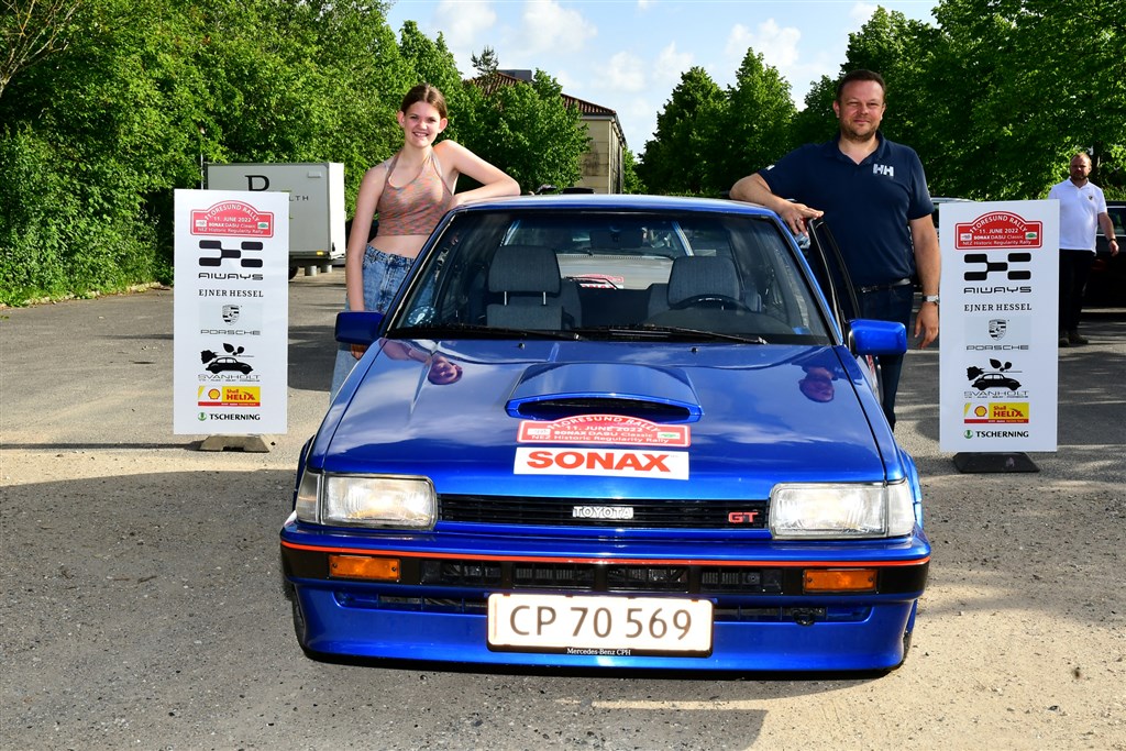 Med sin far har Kim Bach Sørensen fra Stenløse tidligere vundet Oresund Rally. I år stiller han op med sin talentfulde datter Freja Damgaard Sørensen i en Toyota Corolla GT fra 1986.
(Foto: Intercom)
